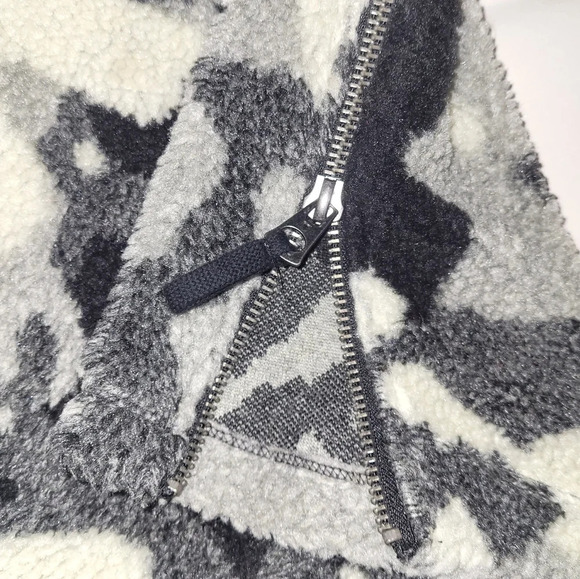 Dylan Sherpa Fleece Hoodie Camo Women's Size X Small High Pile - Picture 7 of 8